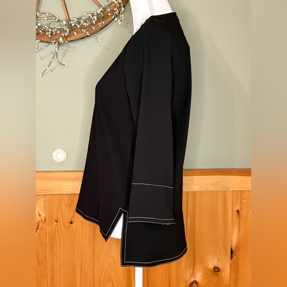 Zara Black Blouse w/ White Trim & Button Detail. Size XS NWT - Picture 11 of 15